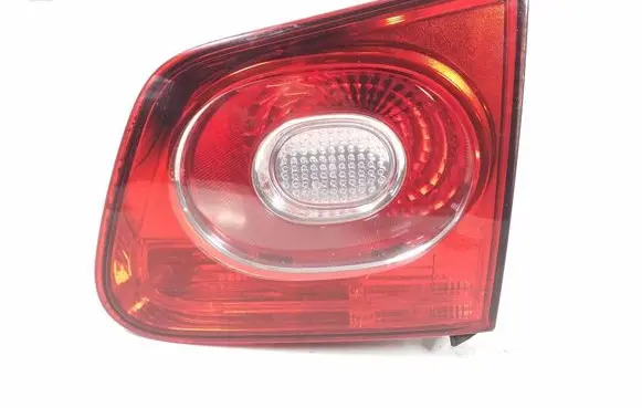Volkswagen Tiguan Tailgate rear/tail lights 5N0945094C