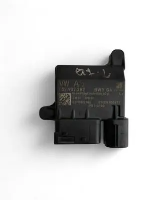 Audi Q7 4M Glow plug pre-heat relay 059907282