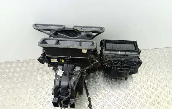 Interior heater climate box assembly