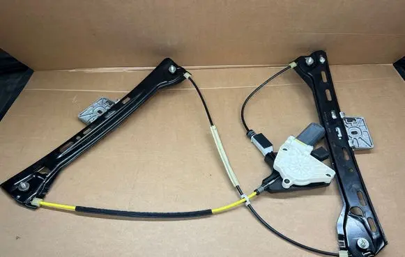 Mercedes-Benz S C217 Front door window regulator with motor A2177200246