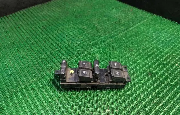 Volkswagen Bora Electric window control switch 1J4959857B 03755030
