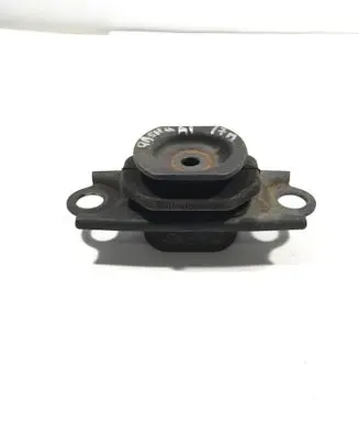 Nissan Qashqai Engine mount bracket 11220 2558RA 112202558RA