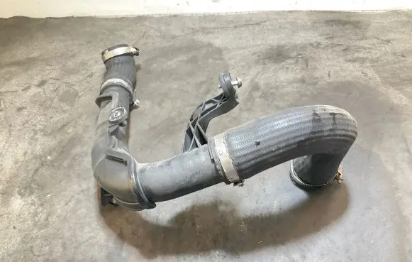 Audi A3 S3 A3 Sportback 8P Intercooler hose/pipe 1K0145770AL