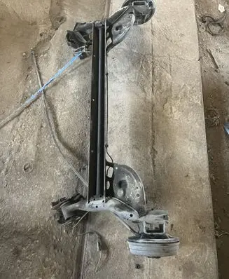Renault Clio III Rear axle beam 