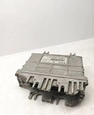 Volkswagen Golf III Engine control unit/module 1H0907311P 26SA3609 0261203707