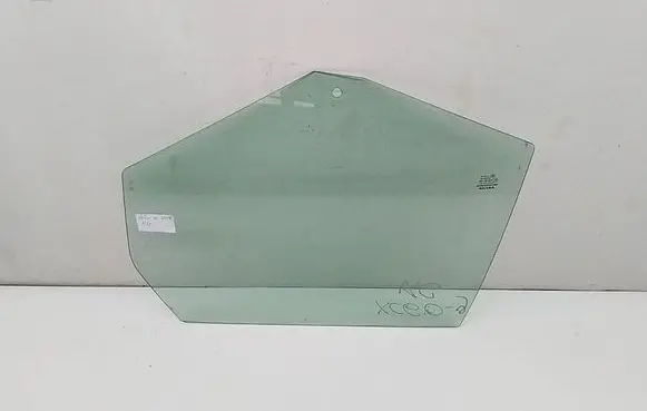 Volvo XC90 Rear door window glass 31386888