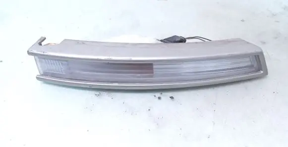 Volkswagen PASSAT B6 Front bumper turn signal 3C0807718C 3C0953042L