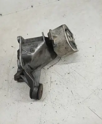 Audi A6 S6 C4 4A Gearbox mounting bracket 4A0399114N
