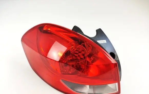 Renault Clio III Rear/tail lights 8200586843