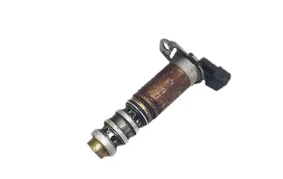 BMW 5 E60 E61 Camshaft vanos timing valve 7584115