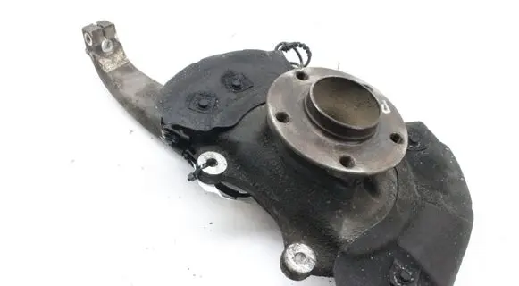 BMW 5 GT F07 Front wheel hub