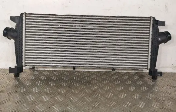 Opel Zafira C Intercooler radiator 2794A8135 13330387