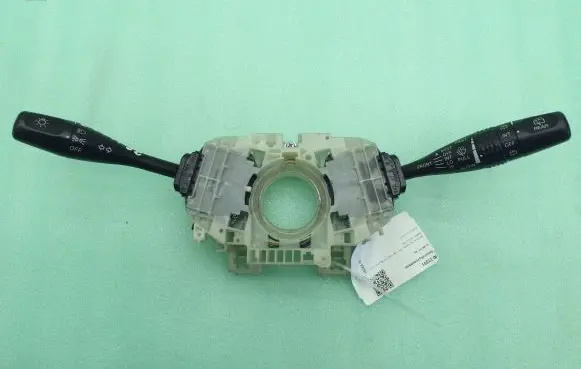 Mitsubishi Eclipse Wiper turn signal indicator stalk/switch 17D706 17E579
