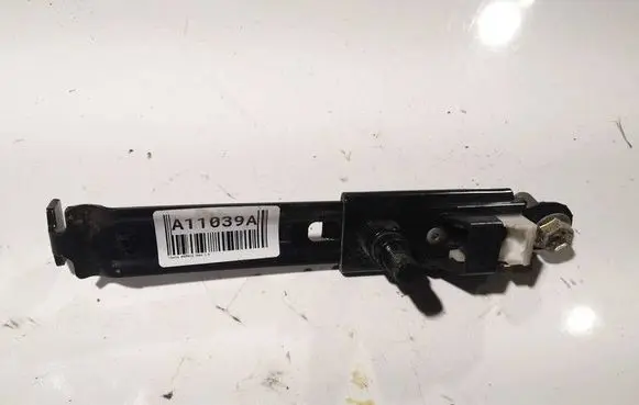 Toyota Avensis T250 Seat belt adjustment rail 