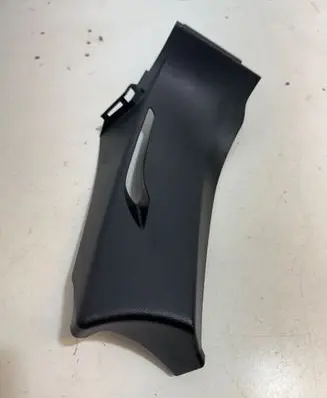 Tesla Model S (C) pillar trim 102473200A