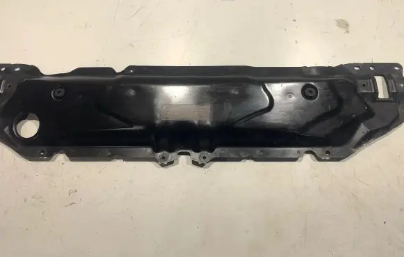BMW 5 E60 E61 Top upper radiator support slam panel 7033741 11267310