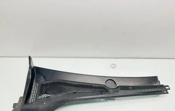 Citroen C3 Wiper trim 9811934377