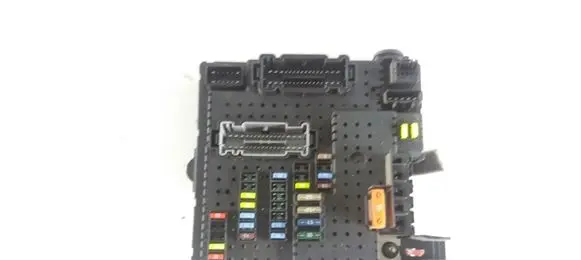 Volvo S60 Fuse module 30728512