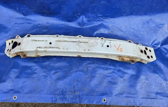 Toyota Verso-S Front bumper support beam 