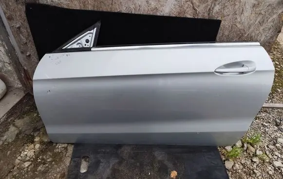 Door (2 Door Coupe)