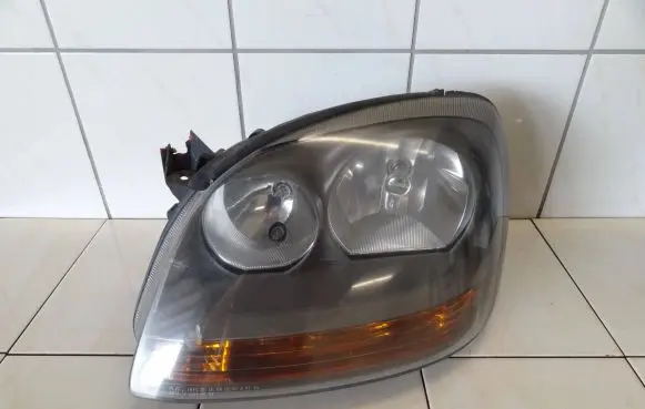 Nissan Almera Tino Headlight/headlamp