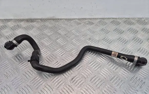 BMW 1 F20 F21 Engine coolant pipe/hose 7647372