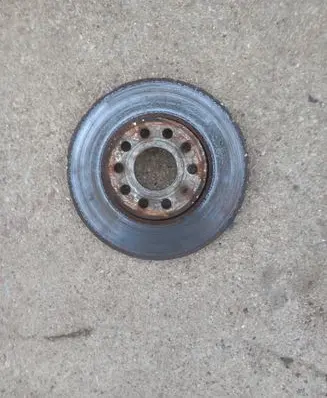 Volkswagen Touran I Front brake disc 