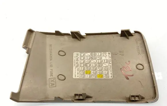 Subaru B9 Tribeca Fuse box cover 66135XA00A
