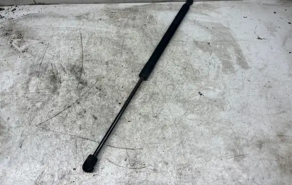 Volkswagen PASSAT B6 Tailgate/trunk strut/damper 3C9827550A
