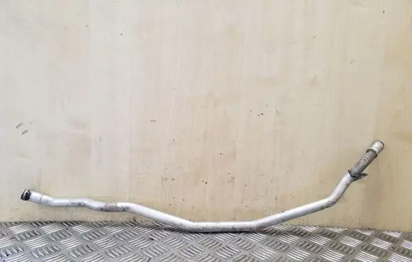 Volkswagen Touareg I Engine coolant pipe/hose