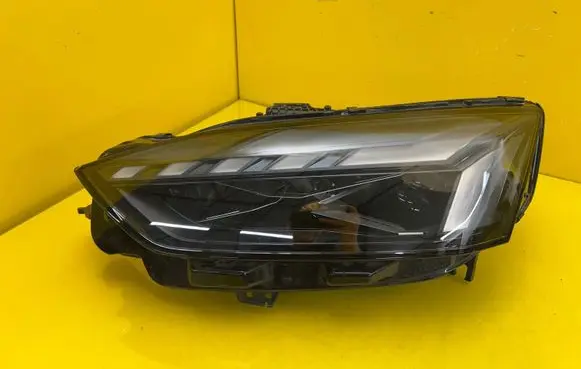 Audi A5 Headlight/headlamp 8W6941085D