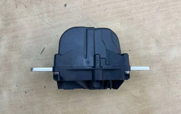 Tesla Model 3 Fuse 106468900I