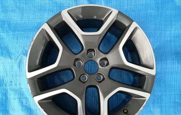 Jeep Renegade R19 alloy rim 735657539