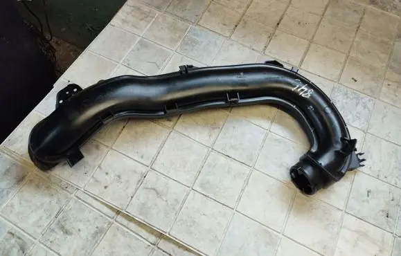 Ford Mondeo MK IV Intercooler hose/pipe AV619C623B