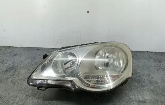 Volkswagen Polo IV 9N3 Headlight/headlamp