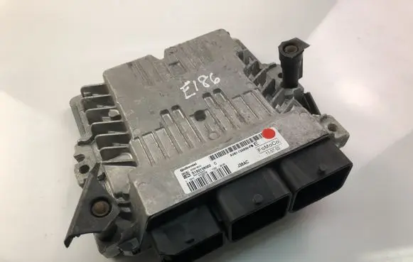 Ford Focus Other control units/modules AV6112A650PE