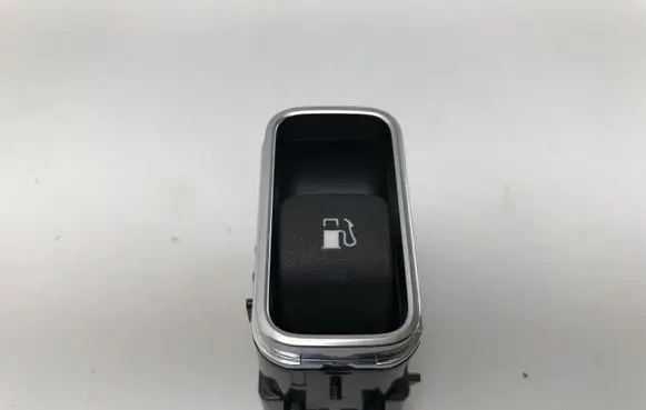 Mercedes-Benz GLA H247 Fuel tank opening switch A2479059600