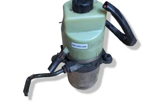 Ford Focus Power steering pump 4M513K514DB