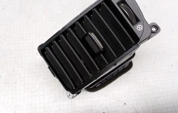 KIA Magentis Dash center air vent grill 2G97410000
