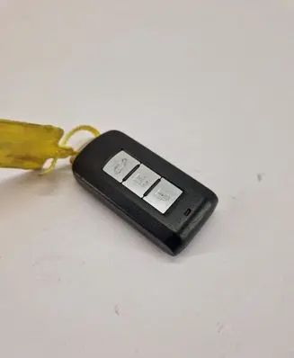 Mitsubishi Outlander Ignition key/card 2012DJ3230