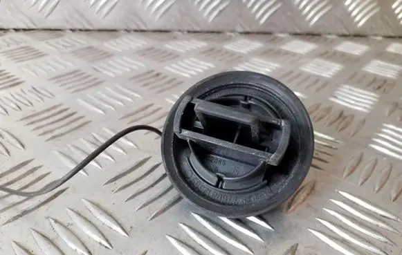 Opel Vivaro Fuel tank filler cap 7700812369