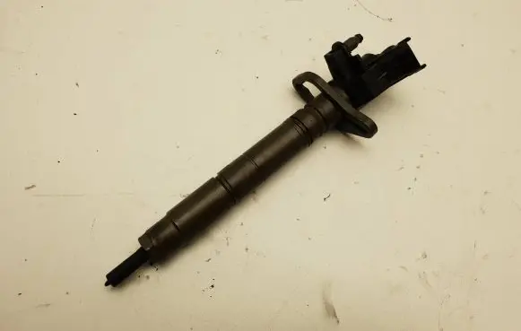 Fuel injector