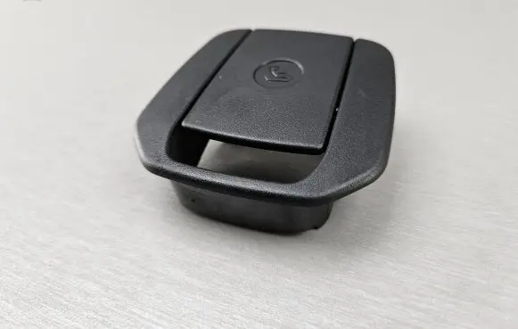 BMW X1 E84 ISOFIX cover 7118674 52207118674 7118673