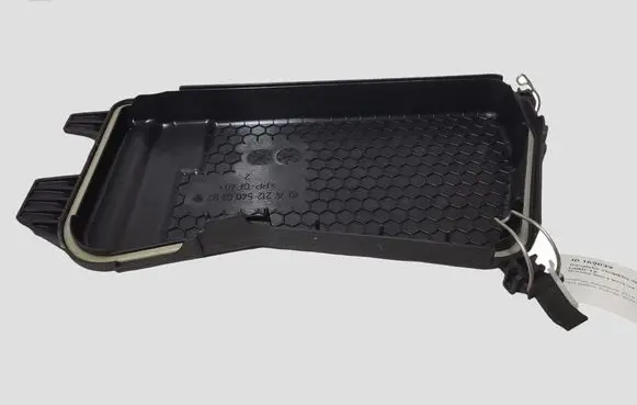 Mercedes-Benz E W212 Fuse box cover A2125400382