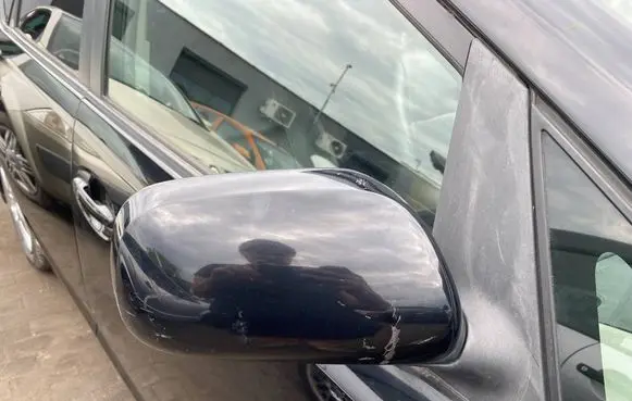 Toyota Prius (NHW20) Front door electric wing mirror