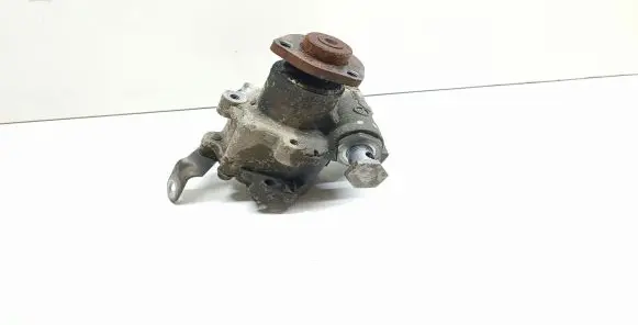 BMW X1 E84 Power steering pump 6780459 678045902