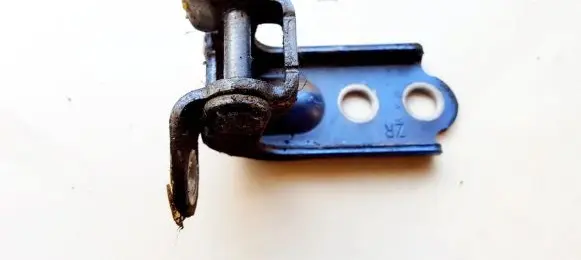 Subaru Forester SH Rear door lower hinge