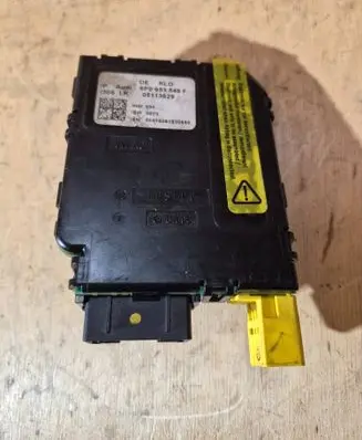 Audi A3 S3 8P Comfort/convenience module 05113629 8P0953549F