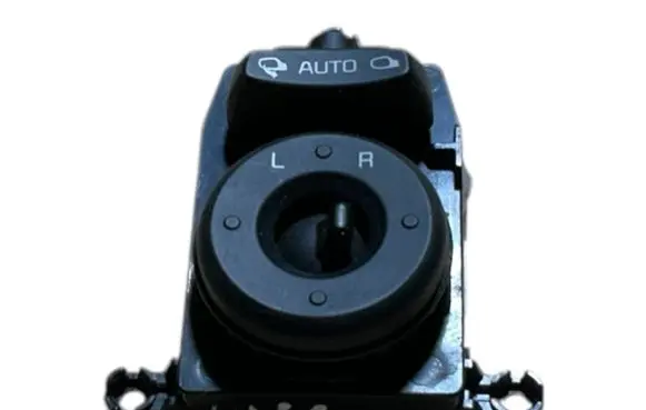 KIA Carens II Wing mirror switch 299119277