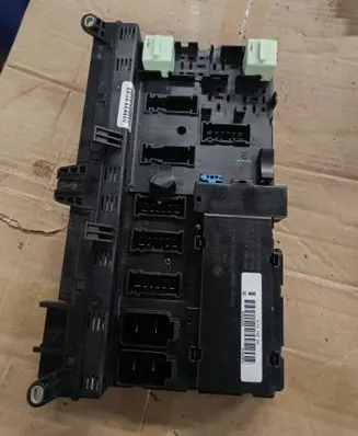BMW X5 E53 Fuse module 8380407